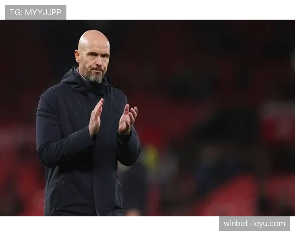 滕哈赫：重塑现代足球战术的先锋，历史地位与影响力引热议