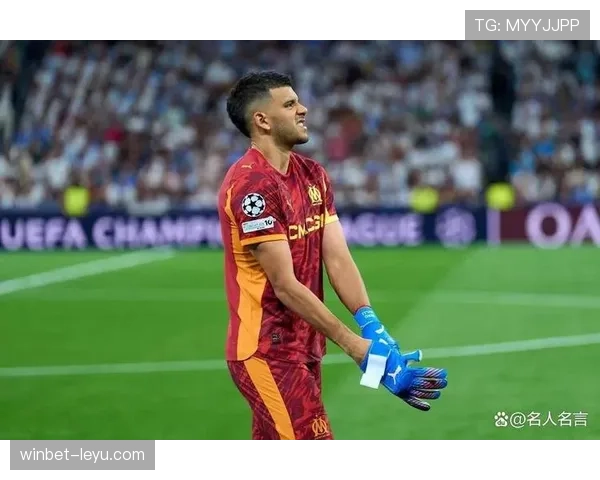 阿利松双脚出球惊艳全场，引领现代足球战术新潮流