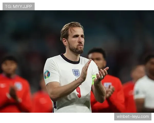 哈里·凯恩率队勇夺超级杯冠军，状态回暖引热议