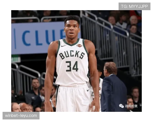 奥斯梅恩积极压迫防守，带动全队防守强度显著提升