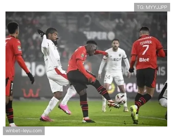 法甲焦点评述：近期联赛格局与争冠形势走势清晰